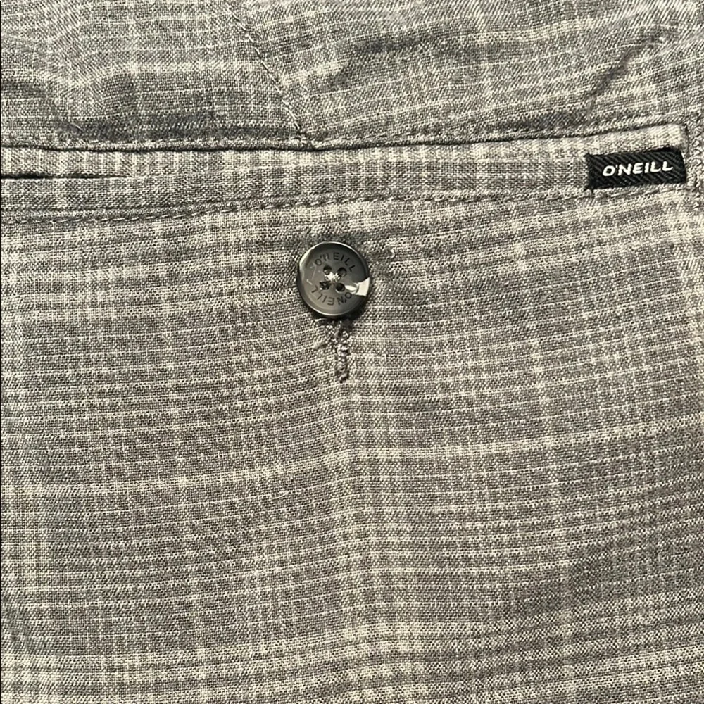 O’Neill Men's Gray Plaid Shorts,34